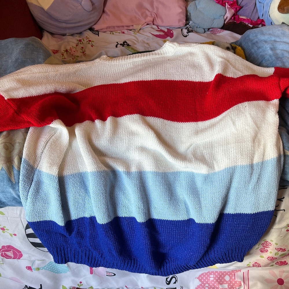 Sweatshirt